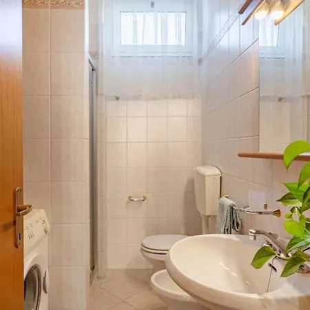 Francesca By Interhome Vakantiehuis Marina di Pietrasanta