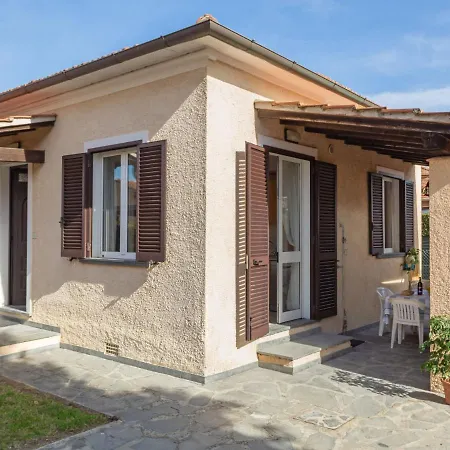 Francesca By Interhome * מרינה די פיאטרסנטה